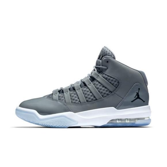 Air Jordan Max Aura main image 4